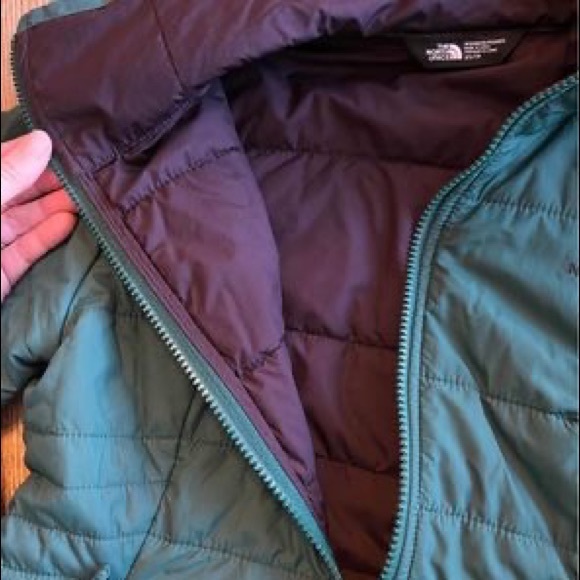 Women’s North Face Coat - Picture 2 of 4